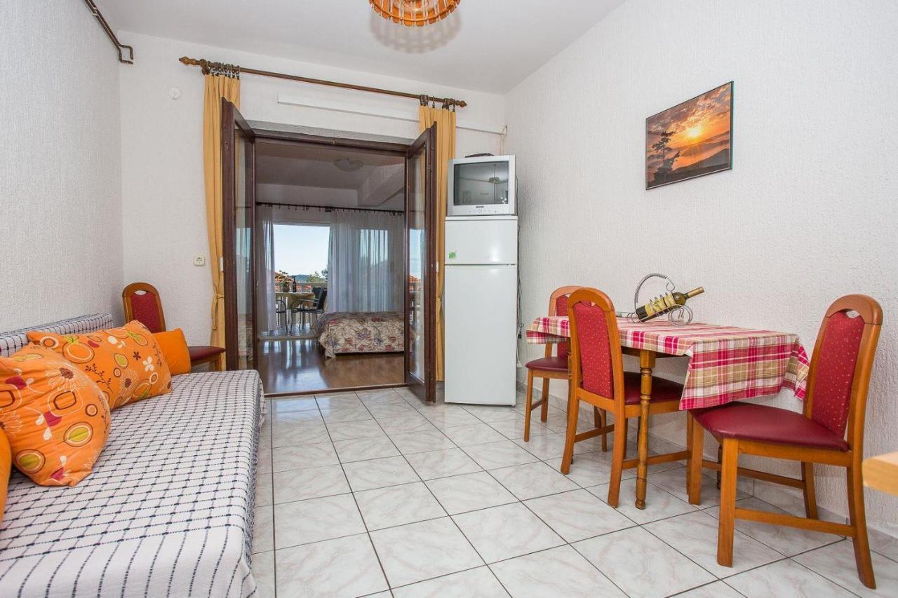 Apartments Mira On The Peljesac Peninsula Оребич Экстерьер фото