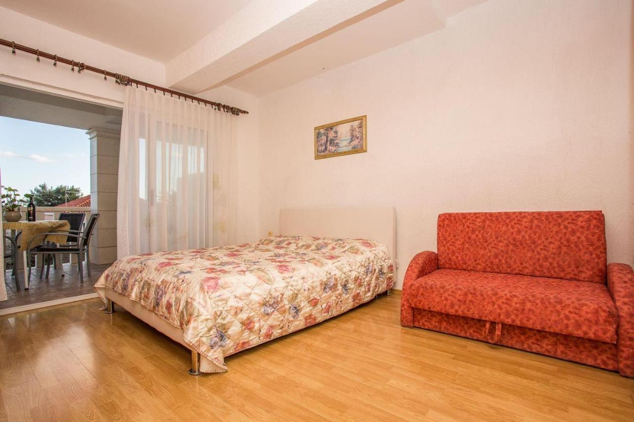 Apartments Mira On The Peljesac Peninsula Оребич Экстерьер фото